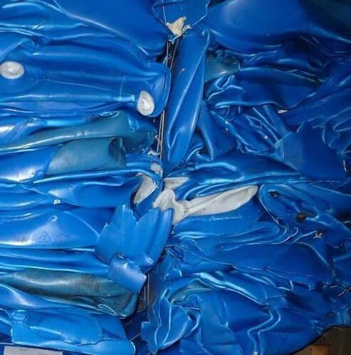 Blue HDPE plastic drum grinding scrap regrind material